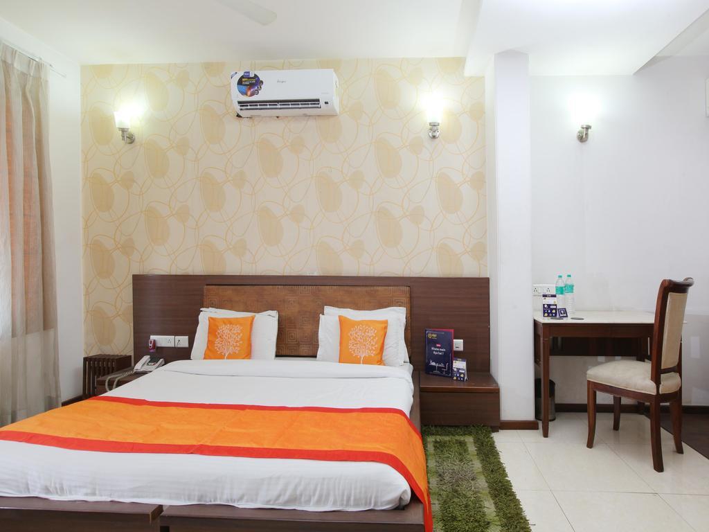 Oyo 2216 Hotel Live Inn Gurgaon Exterior photo