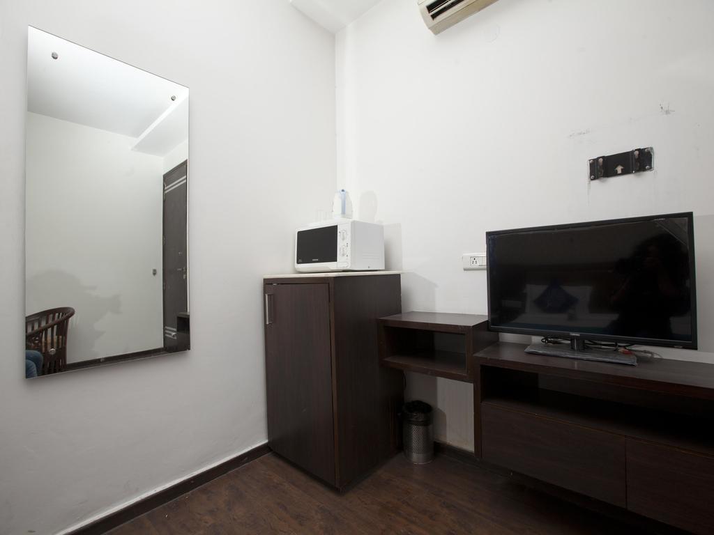 Oyo 2216 Hotel Live Inn Gurgaon Exterior photo